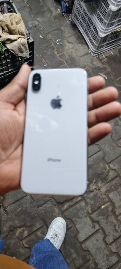 iPhone x 64gb