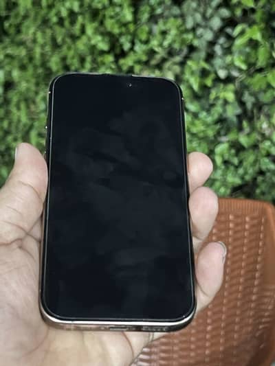 I phone 16 Pro Hk Model