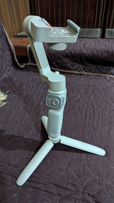 Smooth Q3 Gimble For Mobile Phone