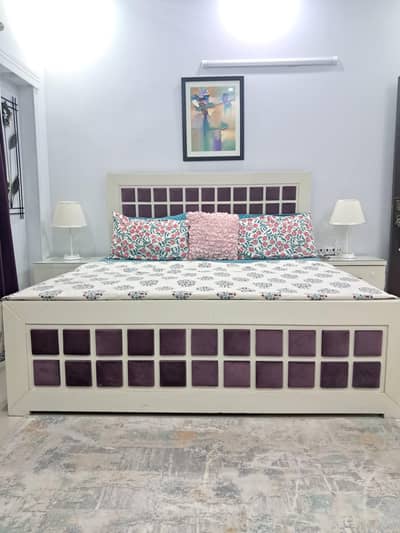 WHITE DECO KING SIZE BED SET  +  Curtains