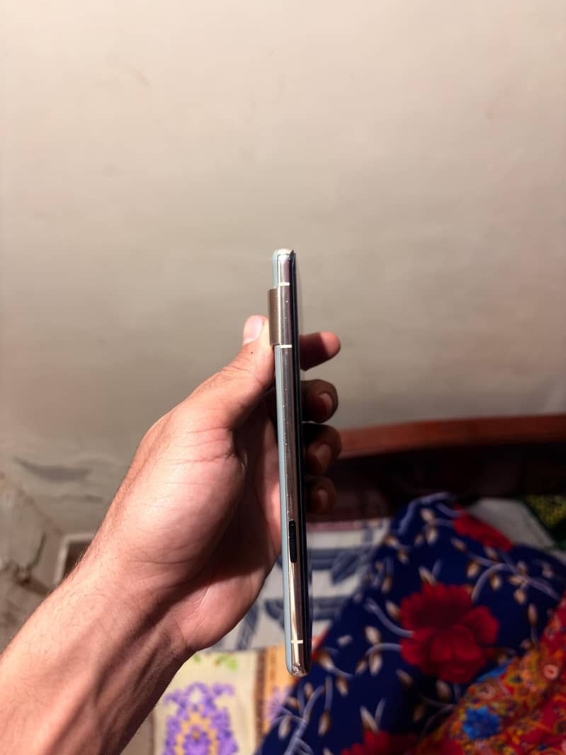 Google pixel 7 pro 2