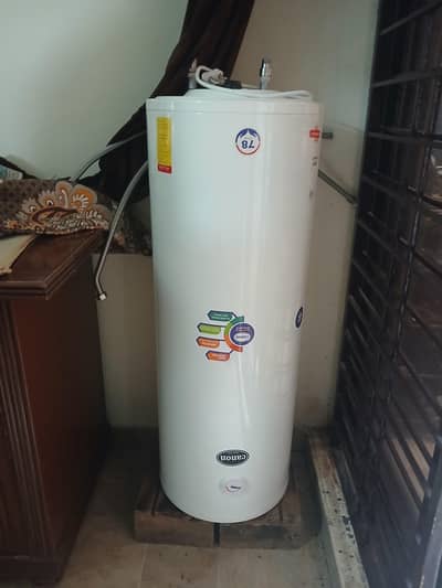 Instant electric geyser - Almost New , perfect condition