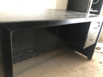 Executive Office Table in full clean condition