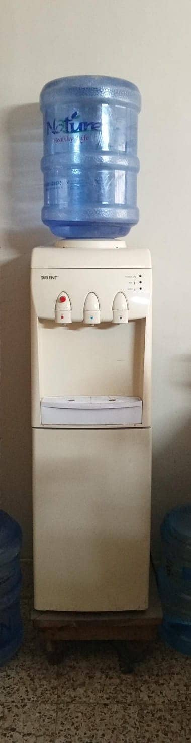 Orient water dispenser, clean, rust free, no cooling, negotiable price