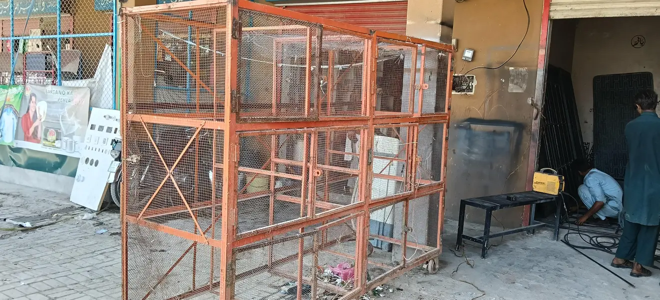 cage for hens, birds or rabbits — photo 3