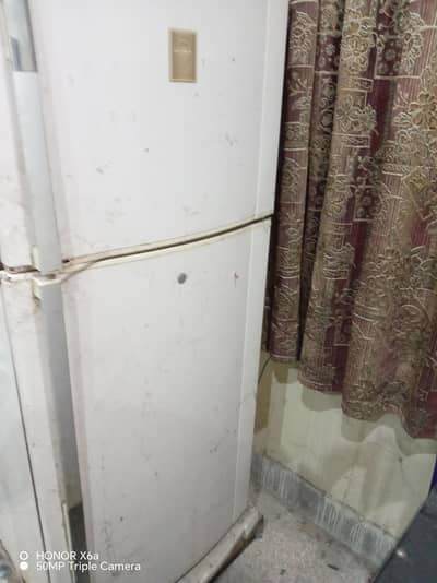dawlance refrigerator (old)