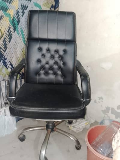 rotating gaming and Office chair for sale