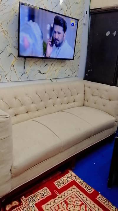 Latest Sofa set available for sale