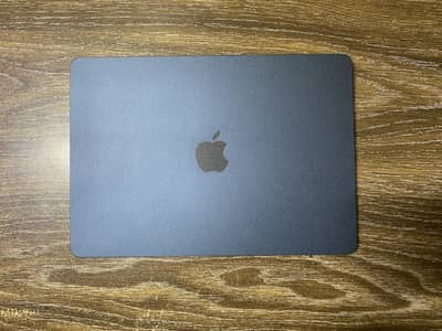 Macbook Air M4 | 16/256gb | 100% Health | 10/10 Condition