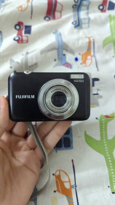 FUJIFILM JV150 POCKET CAMERA