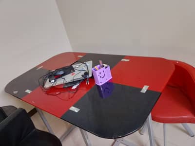 6 people dining table for sale used like new