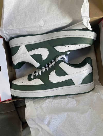 Nike Court Vision Low