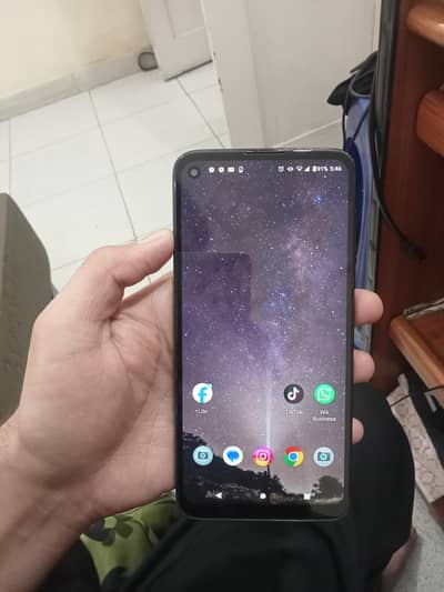 Moto g8 4/64gb aproved