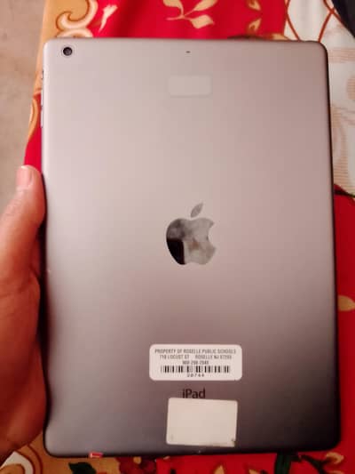 2GB RAM 16GB storage