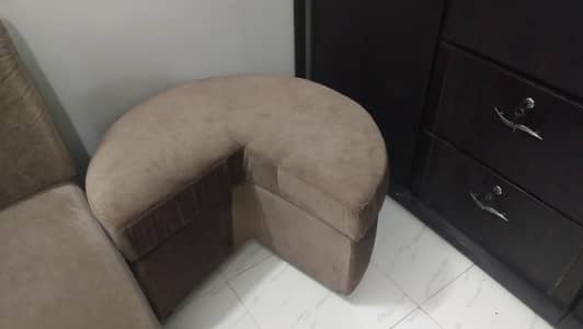 2 seater+round sofa set