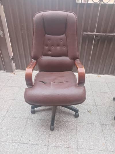 Rolling chair