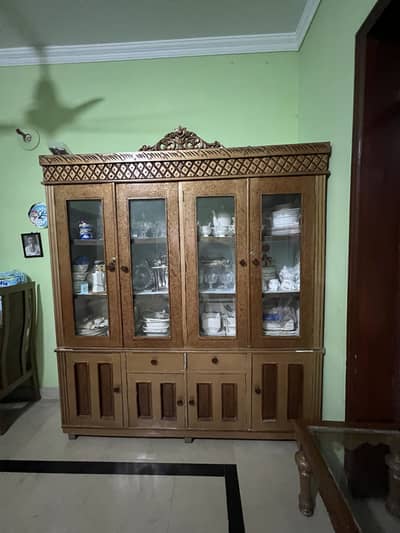 Urgent Sale ShowCase (good condition)