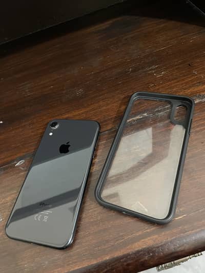 iPhone XR 64gb water pack 2month esim time