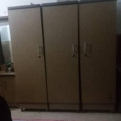 affordable wardrobes  ND dresserphone and brown in clr