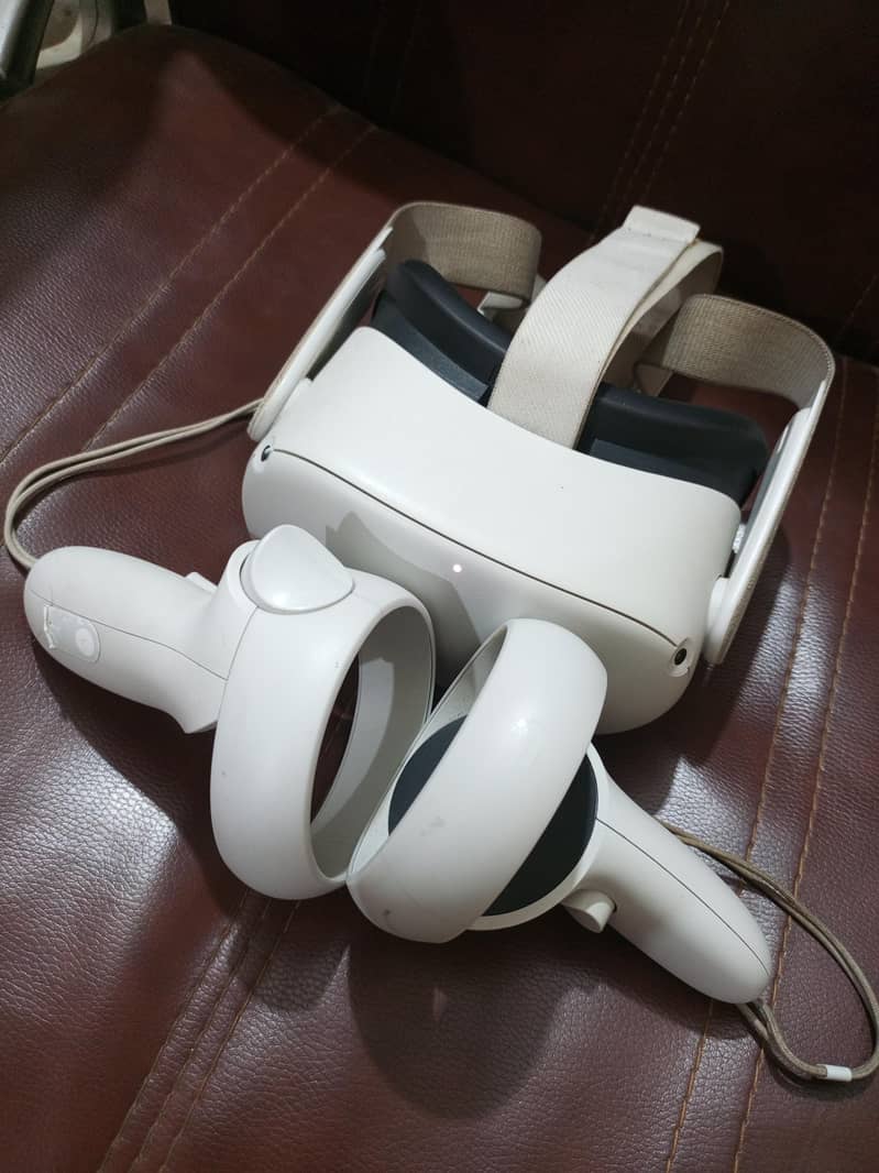 Oculus Quest 2 VR 3