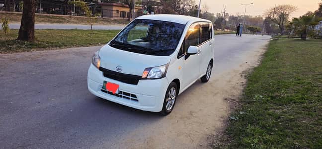 کار شوروم کے لیے ملازم کی ضرورت ہے رابطہ نمبر 0321/5518355