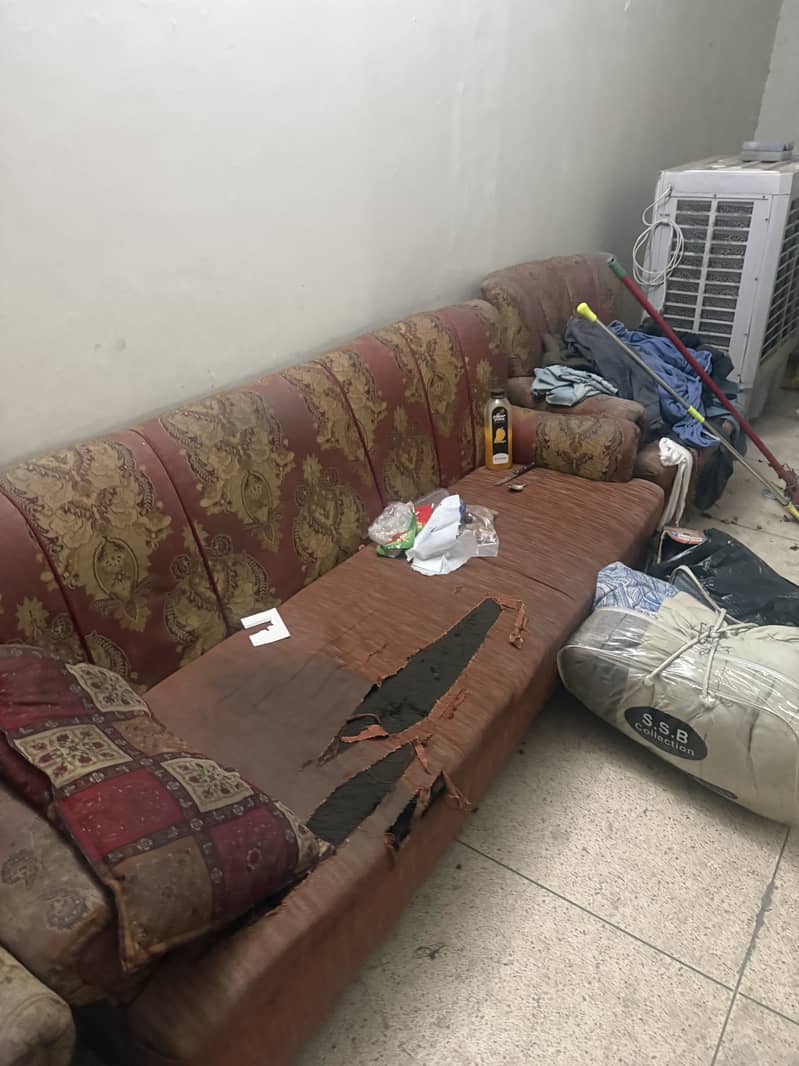 Sofa Set - Rough Condition 1