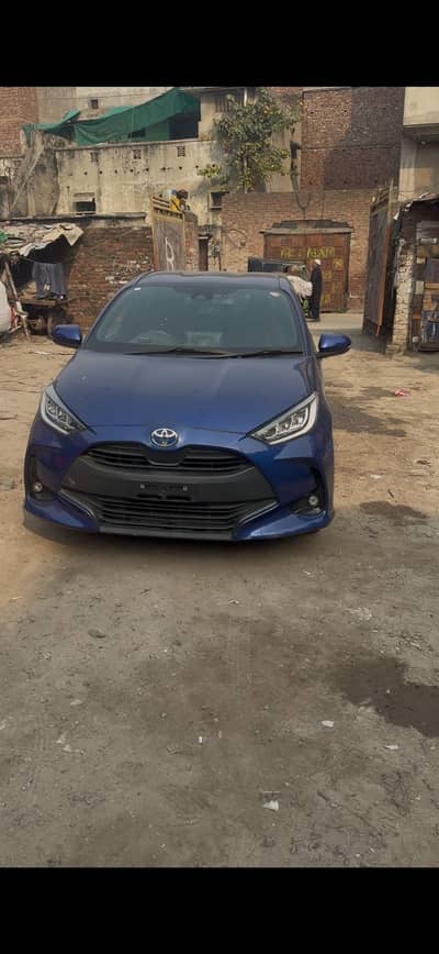 Toyota yaris hatchback