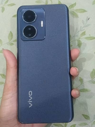 8+8 ram 128 gb storage. 10 by 10 condition