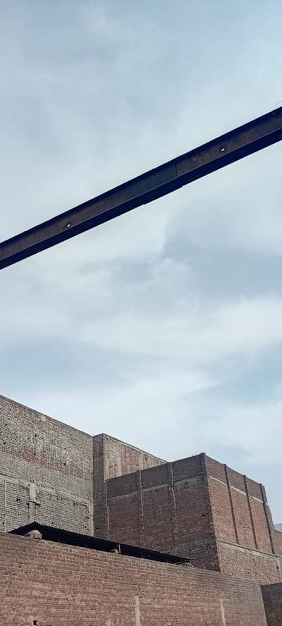 Imported garder with pillars