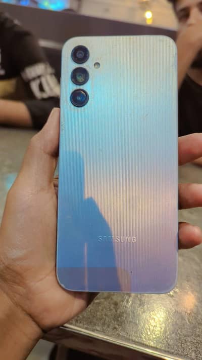 4 gb ram 128 gb memory