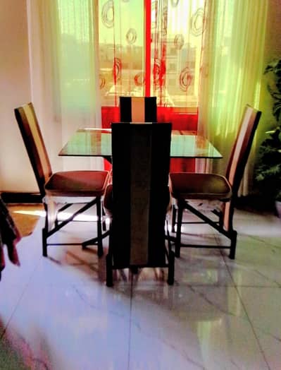 4 Persons Dining Table Set For Sell