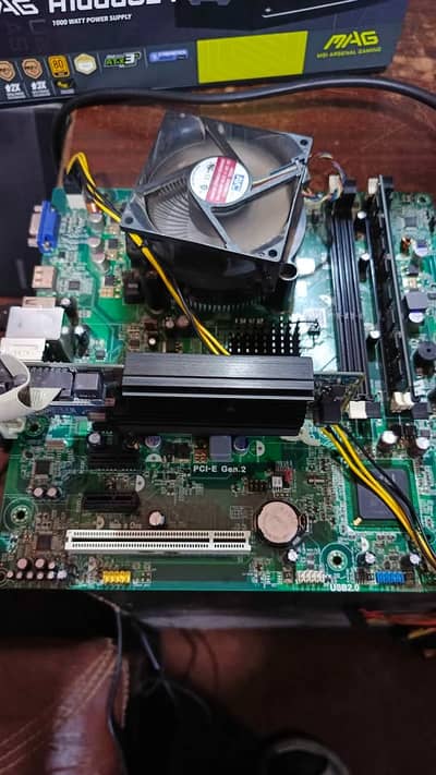 quad core cpu intel motherboard 4rams slot 2gb ddr3 ram 512mb gpu