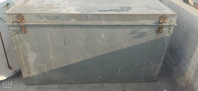 Iron trunks / peti for sale