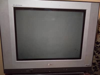 LG 21 Inch CRT TV – Flatron / Super Flat – Excellent Working Condition