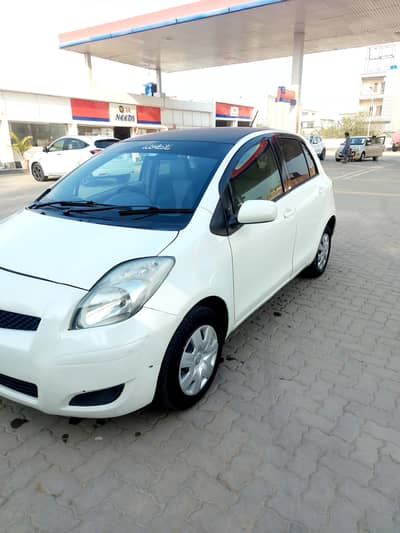 Toyota vits 2007/2013 lush condition