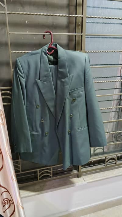 slightly used same as new dress suiting. XL size