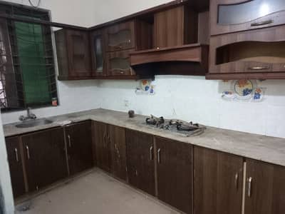 5 marla Outstanding lower Portion In Johar Town Near EMPORIUM MALL