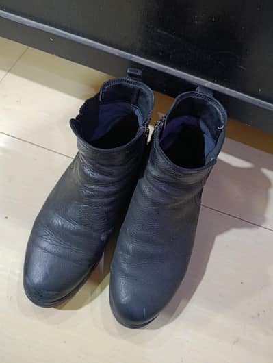 Pure Leather High Neck Shoes