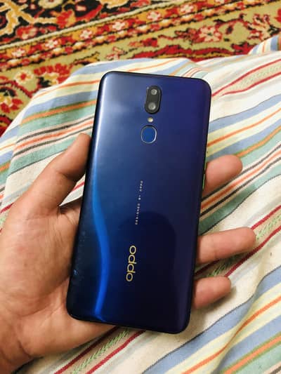 Oppo F11 4/128 Non pta