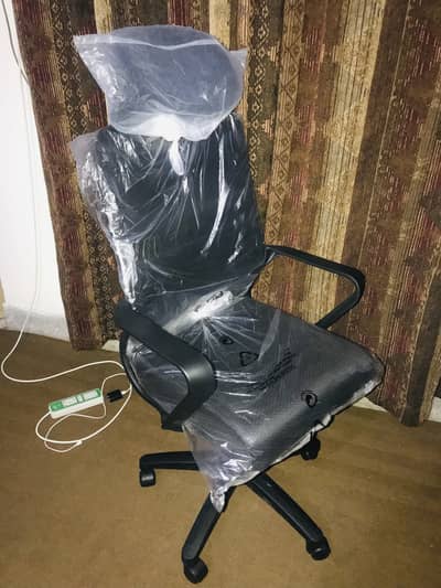 Premium quality Office Chair with headrest