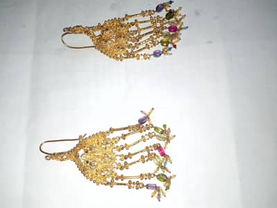 women's necklace and earrings etc