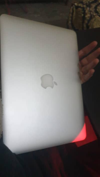 I am selling macbook pro