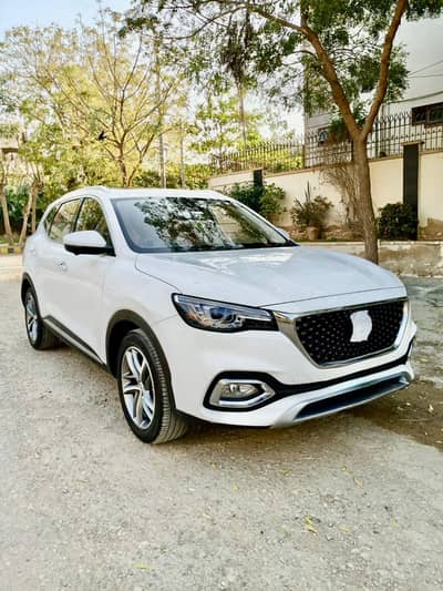 MG HS trophy Edition