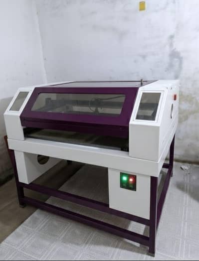 laser cutting machine