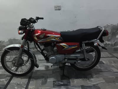 Urgent Payment Need CG 125 Honda Only 250 km running
