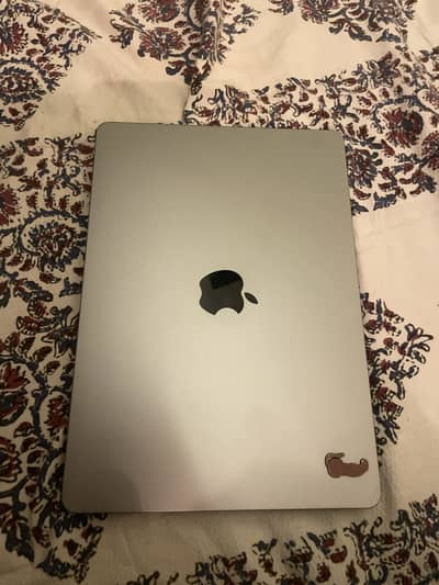 Macbook M2 Air 10/10 condition