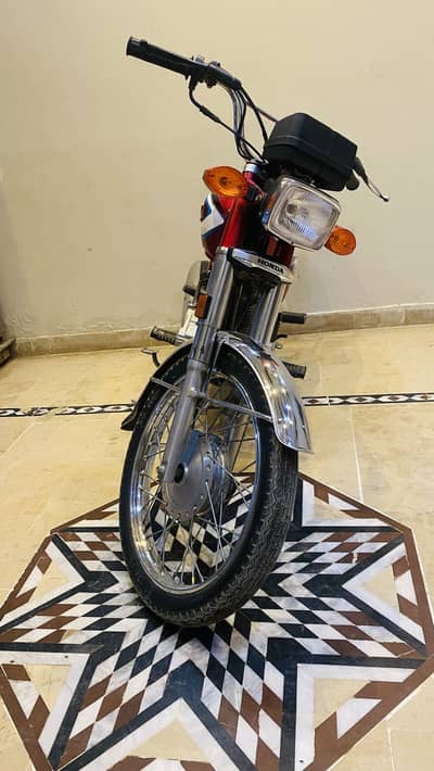 125 bike all ok condition zero zero