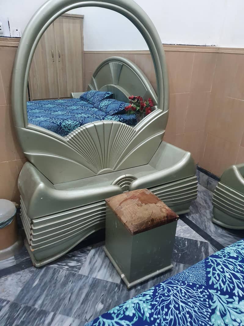 Bed & Dressing Set 3
