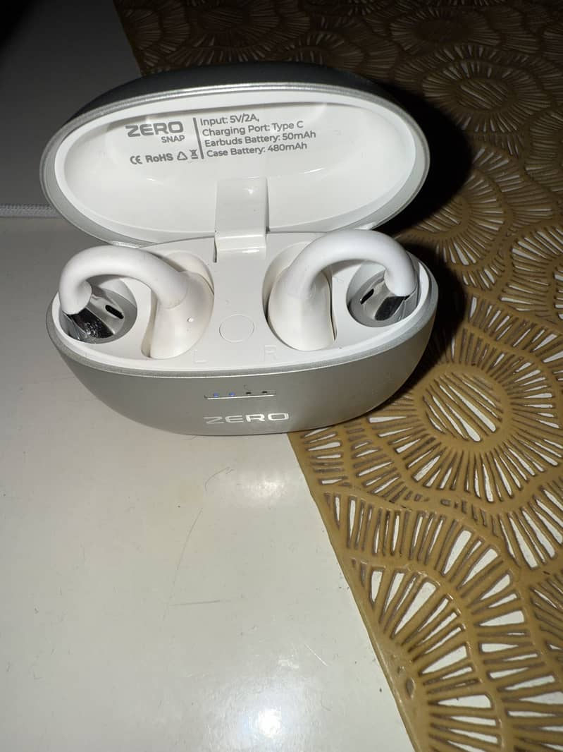 Zero Snapbuds 1
