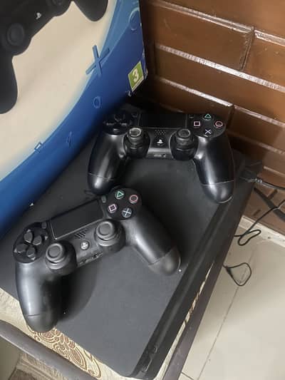 PS-4 Slim 500GB with 2 controllers and Game